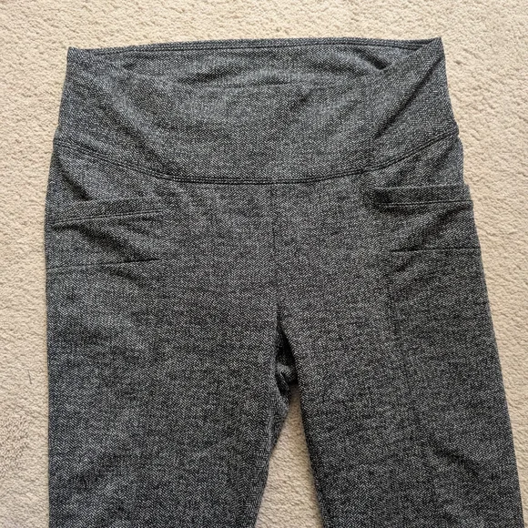Athleta Charcoal Color Herringbone Leggings With Pockets Size Medium - Picture 2 of 4